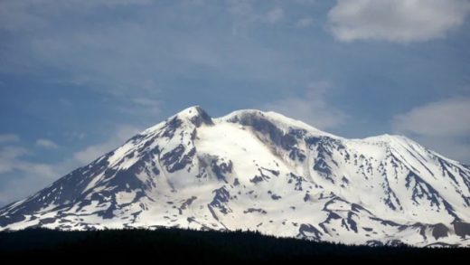 Setelah Ribuan Tahun Diam, Gunung Adams Kembali Bergetar