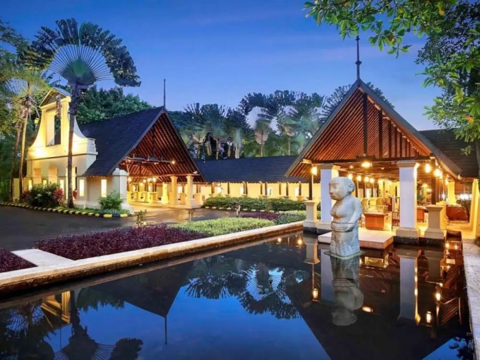 Puncak bogor indonesia convention resort hall via