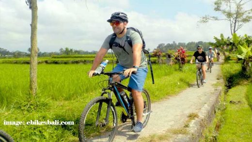Tur Sepeda Menjelajah Pulau-pulau Kecil di NTB