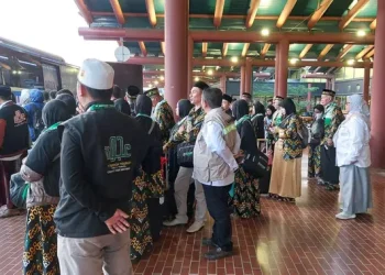 Erupsi Gunung Anak Krakatau Ganggu Penerbangan Umrah dan yang Perlu Dilakukan Jemaah