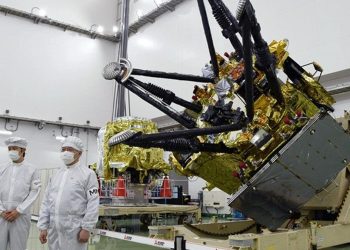Jepang Luncurkan Misi Antariksa untuk Mengambil Sampel Satelit Alami Mars