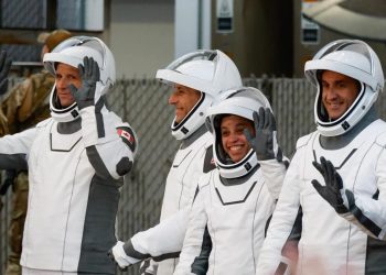 Astronaut AS Raih Rekor Penerbangan Tercepat ke Stasiun Luar Angkasa